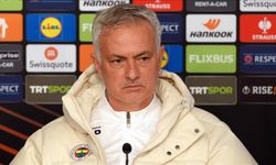 Mourinho: Taraftarımızın bize vereceğiz özel enerjiyle 10 eksiği telafi edeceğiz