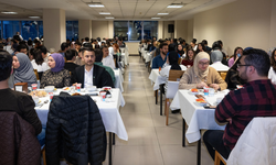 Türkiye'de burslu okuyan Orta Doğu ülkelerinden öğrenciler YTB iftarında buluştu