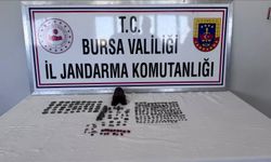 Bursa'da şüphe üzerine durdurulan araçtan tarihi eser ele geçirildi, 2 gözaltı