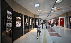 Ankara'da Bülent Ecevit'in doğumunun 100. yılı anısına fotoğraf sergisi açıldı