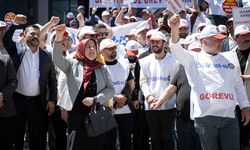 HAK-İŞ Genel Başkanı Arslan, Altındağ Belediyesinde grev yapan işçileri ziyaret etti