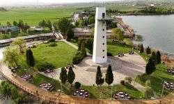 Mogan Gölü çevresindeki parklar ziyaretçilerini ağırlıyor