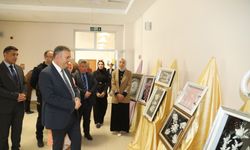 Çubuk'ta üniversite öğrencilerinin yaptığı eserler sergilendi