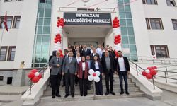 AK Parti Ankara Milletvekili Asuman Erdoğan, HEM sergisini gezdi