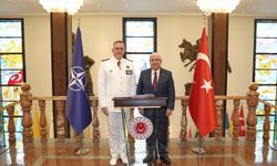 Bakan Güler, NATO Müttefik Dönüşüm Yüksek Komutanı Vandier'i kabul etti