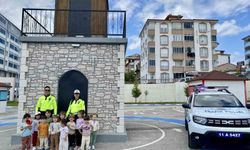 Minik öğrenciler polislik mesleğini yakından tanıdı