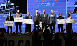 Memur-Sen, Gençlik ve Aile Akademisi Eğitim Programı düzenledi