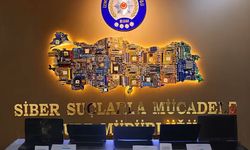 İzmir merkezli 11 ilde dolandırıcılık operasyonu: 30 gözaltı
