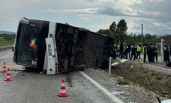 Konya'da yolcu otobüsü devrildi: 14 yaralı