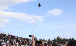 SOLOTÜRK Malatya semalarında gösteri uçuşu gerçekleştirdi
