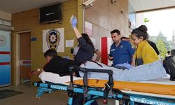 Sokakta tartıştığı kişiyi sırtından bıçakladı