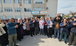 Amasya'da 39 yıllık meslek hayatının ardından emekli olan öğretmene duygulandıran veda