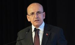 Hazine ve Maliye Bakanı Şimşek, bir gazetede yer alan hakkındaki iddialara yanıt verdi