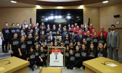 Bakan Bayraktar, BOTAŞ Spor Kulübü'nü kabul etti