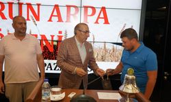 Polatlı'da yılın ilk arpa üreticisi altınla ödüllendirildi