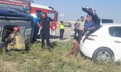 Ankara'da dolmuş ile otomobil çarpıştı; 5 yaralı