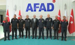Azerbaycan'dan AFAD personeline iş birliği rozeti