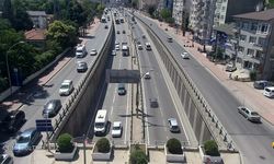 Battıçıktıda mahsur kalan yavru kedi için seferber oldular