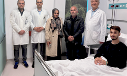 4 ayda 45 kiloya düşen 19 yaşındaki Davut, babasının böbreğiyle hayata tutundu