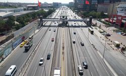 İstanbul'da bayramın 2'nci günü sabahı boş kalan yollar havadan görüntülendi