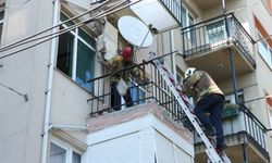 Kadıköy’de 5 katlı binanın 4’üncü katının balkonu çöktü