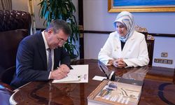 Cumhurbaşkanı Yardımcısı Cevdet Yılmaz kurban vekaletini Türk Kızılay'a verdi