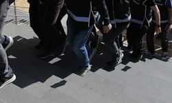 İstanbul merkezli 7 ildeki "askeri ve siyasal casusluk" operasyonunda 7 zanlı tutuklandı