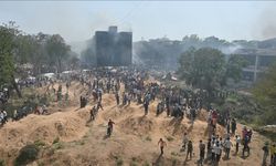 Hindistan'da düşen uçağı "dakikalar" ile kaçıran yolcu kazadan kurtuldu