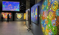 Ressam Ömer Onay'ın "Bilinç Akışı" sergisi ziyarete açıldı