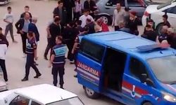 'Yol verme' tartışmasında 1 kişiyi bıçaklayıp, 3 kişiyi de darbetmişti: tutuklandı
