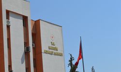 Babasını bombayla öldürmeye çalışan oğlu ile 3 arkadaşı hakkında 29 yıla kadar hapis istendi