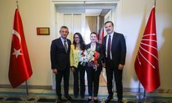 Özgür Özel, Erkan Baş ile görüştü