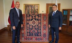 5 asırlık Uşak halısı yuvaya döndü