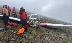 Türk pilotun kullandığı uçak düştü: Pilot öldü, kadın yolcu kurtarıldı