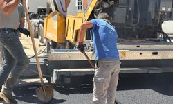 Sincan’da asfalt mesaisi tam gaz devam ediyor