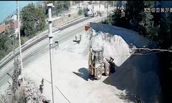 3 kişinin öldüğü kaza kamerada; mahalleli yolu kapatıp eylem yaptı