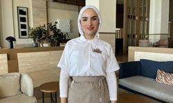 Babasının sınav çıkışı çiçeklerle karşıladığı Çimen, üniversiteyi kazandı