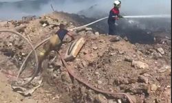 Balıkesir'de, eski çöp depolama alanındaki yangın 2 saatte söndürüldü
