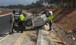 Çalıntı otomobille kaza yaptılar; 4 yaralı