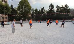 Çankırı Tuz Festivali'nde 'tuz' zeminde futbol turnuvası düzenlendi