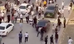 Çocukların kavgasına ailelerin de karıştığı bıçaklı kavga kamerada: 2 yaralı