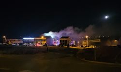 Çorum'da, Oto Galericiler Sitesi’ndeki yangın söndürüldü
