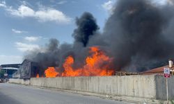 Eskişehir’de fabrikada çıkan yangın, 2 fabrikaya daha sıçradı