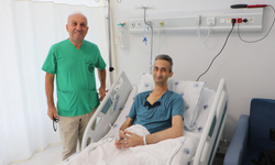 Kalbindeki balonlaşma nedeniyle 3’üncü kez ameliyat olan dünyadaki ilk hasta oldu