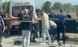 Hafif ticari araçla çarpışan motosikletin sürücüsü öldü