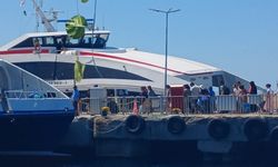İDO feribotu kayaya çarptı