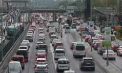 İstanbul’da akşam saatlerinde trafik yoğunluğu yüzde 74'e ulaştı