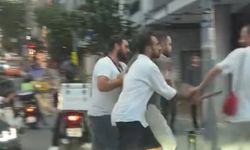 Yol verme kavgasında sopayla kadının üzerine yürüdü