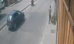 Ümraniye'de 2 hafif ticari aracın karıştığı kaza kamerada