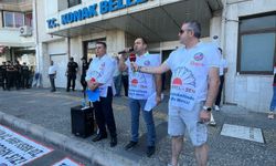 İzmir'de Konak Belediyesi memurlarından iş bırakma eylemi